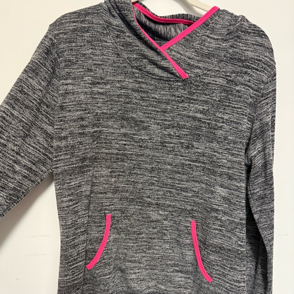 RBX Women’s Lightweight long sleeve sport top with hood and front pocket